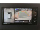 【アラウンドビューモニター】クルマの真上から見ているかのような映像が見れるので、駐車が苦手な方には特にうれしい装備です♪