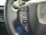 ステアリングスイッチ装備!運転しながら手元でオーディオの操作などができます。