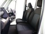 見通しのよいすっきりとした視界で、誰でも運転しやすいです。運転のしやすさは疲れにくさにも繋がりますよ♪