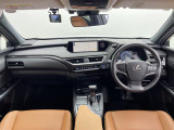 UX 250h バージョンC 4WD 本革シート