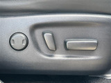【パワーシート(電動シート)】シートを電動で、前後にスライドまたは上下の高さなどを調整することができます!細かい操作もスイッチ一つでできるので、とても便利です!