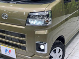 【LEDヘッドライト】悪天候や夜間走行時も良好な視界を確保し安心して運転できる高輝度LEDヘッドライトを装備!点灯速度が早く、消費電力も抑えられています。