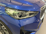 BMWのオートライトは積極的にライトをつけることにより、自車の存在を周囲に向けアピールいたします。それは安全性への配慮でもあります。