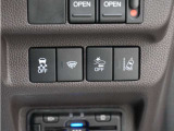 ホンダセンシングが装備されています。アダプティブレーダークルーズやレーンキープアシスト、車線逸脱防止機能なども備えていて、ロングドライブも快適で安全にお楽しみいただけます。
