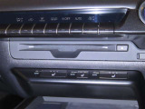 CD、DVD、ブルーレイの再生ができます。