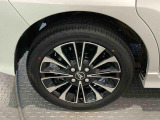 ご覧いただきありがとうございます!安心保証付きの展示車を多数揃えておりますのでお気軽にお尋ねください。
