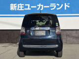 コンパクトなボディは狭い路地もスイスイ走れて、小回りがききます。取りまわしが良いので、Uターンもラクにできます。