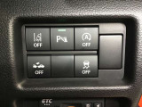 各種スイッチ類は運転席右側にレイアウトしています。