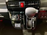 納車前にはプロのメカニックが、各部の点検を行います。ディーラーにしか出来ない品質、そしてサービスできっと満足していただけると思います!