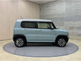 全車1年間の走行距離無制限のロングラン保証付きです。また、さらに安心をお求めの方には1年〜2年の保証延長ができる「ロングラン&alpha;保証」(有償)もお選びいただけます。