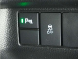 ◆パーキングセンサー◆車庫入れの時などに近くに障害物がある場合、障害物までの距離を音で知らせてくれます。