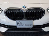 【キドニーグリル】BMWは約90年もの間、ほぼ全ての車両にひと目でBMWだと分かるこの特徴的なフロントグリルが備えられ、デザイン・アイコンとして親しまれてきました。