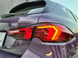 BMWのオートライトは積極的にライトをつけることにより、自車の存在を周囲に向けアピールいたします。それは安全性への配慮でもあります。