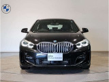 ☆BMWの代名詞とも言える【キドニーグリル】一目見ただけでBMW車であると認識できる確固たるアイコンとして存在感を放ちます☆