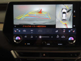 純正ナビ付です。もちろん車両後方を表示するバックガイドモニターが付いていて車庫入れ安心!