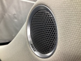 BOSE社との共同開発により室内空間に最適な音響チューニングを施し、クリアで臨場感のあるダイナミックサウンドをお楽しみいただけます。