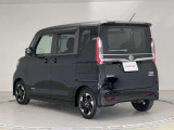 【ワイド保証】日産販売店の中古車には、無料で保証が付いています。走行距離無制限で、無料保証期間は1年間から。品質に自信があるから実現した、日産ならではの保証です。