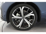 255/40R21タイヤ