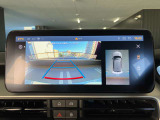 10.25インチタッチパネルモニターです。バックカメラも標準装備です。