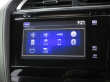 ナビゲーションは純正メモリーナビを装着しております。AM、FM、CD、DVD再生、Bluetooth、フルセグTVがご使用いただけます。初めて訪れた場所でも安心ですね!