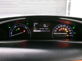 運転席のメータパネル類は常に視界に入る場所ですので、大事なチェックポイントです。ぜひ実際にご乗車ください。
