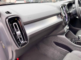 XC40 ウルトラ B4 AWD ダークエディション 4WD 
