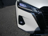 『LEDヘッドライト』通常のハロゲンライトに対して発光部分の発熱を抑えることで省電力につながる技術です。デザイン性も自由度が高いため、今後クルマのヘッドライトはLEDが主流になります☆