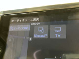 TVが見れるチューナーを装備しています。 新しい車でも付いていないことで、TVが見れない事も多々あるので要チェックです。