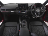 Audiのインテリアはエクステリア同様、優れたデザイン性とクオリティ、そして機能性を兼ね備えております。