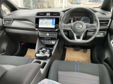 納車から1ヶ月を目安に無料点検を受けていただけます。(最寄りの日産のお店でも可能です)