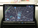 純正11.4インチHondaCONNECTナビ(LXM-264ZFLi)&バックカメラが装備されているので、普段の使い勝手もロングドライブも快適です。