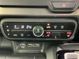 フロント両席にはシートヒーターが付いています!寒い日に便利な装備ですね。