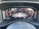 ディスプレイに車両情報や設定が表示可能です。