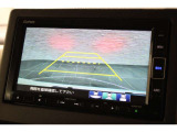 バックカメラが装備されており、後方の安全確認はもちろんのこと狭い場所での駐車や雨の日・夜間など視界の悪いコンディションでのストレスの軽減にもなります!