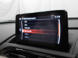Bluetoothに接続することで、スマートフォンに入っている音楽アプリを車内で楽しめたり、通話が出来ます♪