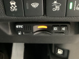 ETC車載器付。ETCが使用可能な道路通行料はキャッシュレスでスマートに走行できます。再セットアップして納車致します。