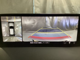 360度モニターは、4つのカメラによる前後左右・俯瞰映像でドライバーからは見えない領域の危険認知をサポート!全周囲の死角を減らし、狭い駐車場や幅寄せ、T字路の進入などの運転の安心感を高めます!