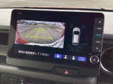 バックカメラも装備しております。車庫入れの苦手なお客様、もうご心配いりません。バックカメラがあれば、ぶつける心配無し?!重宝します!!