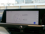 DCM(専用通信機)を装備したコネクティッドナビです。なおT-Connect契約により、令和10年5月まで無償でのご利用が可能です。詳しくは営業スタッフにお問い合わせください。