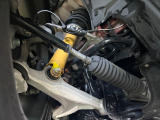 お車を安心してお乗りいただく為には、足回りの定期点検が欠かせません。サービスサポート(有償保証)では無料点検もご提供しており、安心のカーライフをお過ごしいただけるサポート体制が整っています。