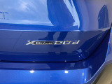 BMWはダウンフォースにより、車両を安定させるため、車の底は平らな造りとなっております。BMWの走行性能に対するこだわりはこういったところにも御座います。