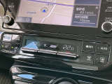 ■温度設定をしておけばいつでも快適な車内温度を維持できるオートエアコン!