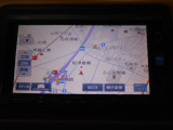 ナビゲーションを装備。多彩な機能で快適ドライブをアシスト。オーディオ機能も充実していますね。