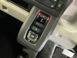 ATセレクトレバーの代わりに指先で操作するエレクトリックギアセレクターを採用。スマートな操作が楽しめます