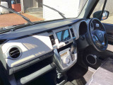ご納車時には再度洗車・室内清掃を行い展示中についてしまった汚れも落として気持ち良くお乗りいただける状態にして納めさせていただきます!