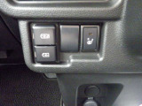 運転席にはシートヒーター付いています!