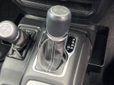 ●シフトノブの使用感も少なく、良好な状態です。