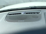 【harman kardon】ハーマンカードンのHi-Fiスペシャリストと共に、モデル別に開発・設計された専用チューニングが臨場感溢れる音響空間を実現しています。