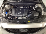 SKYACTIV-G搭載!爽快なパワーフィールと低中速の豊かなトルクによる実用域での扱い易さを是非体感して下さい!エンジンルーム内の清掃も行き届いております♪