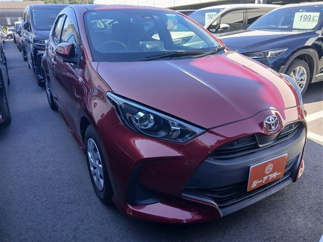 ヤリス 1.0 G 禁煙車 純正8インチディスプレイ